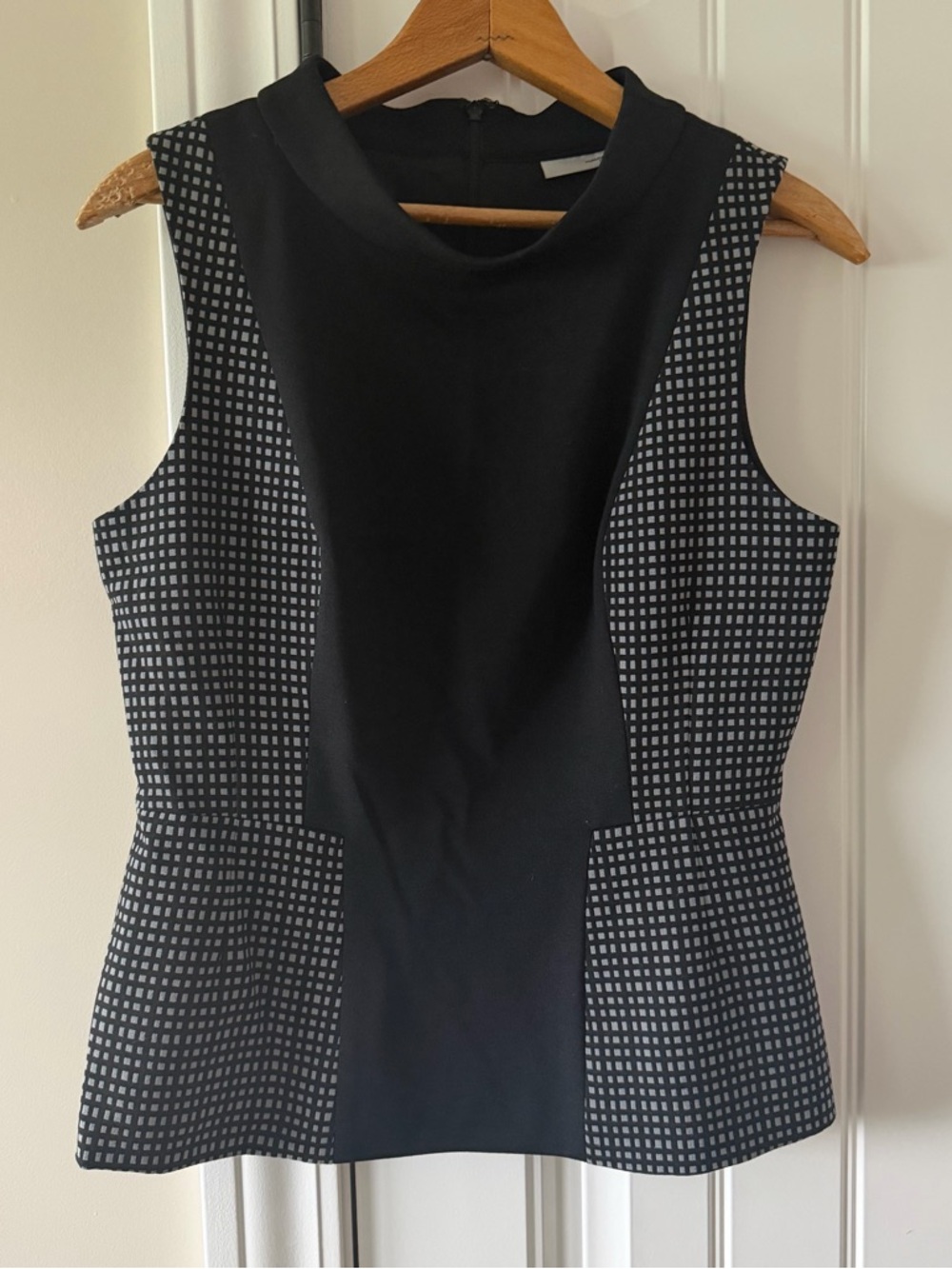 Sleeveless Black and Gray Patterned Peplum Top